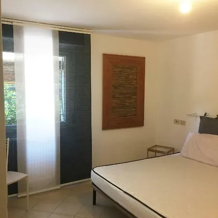 Miramare Beach Апартаменты Римини